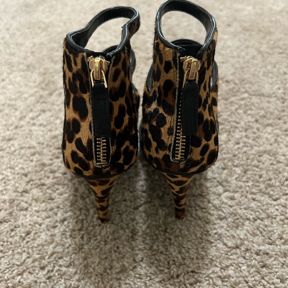 Nine West Leopard Print Women's Heels - Picture 3 of 7